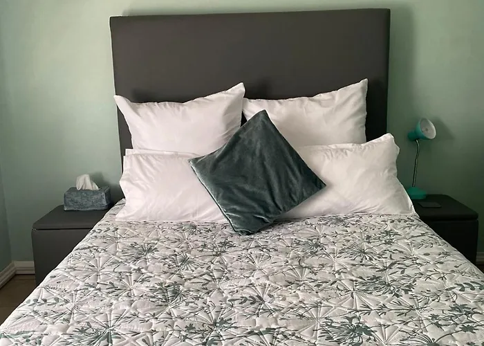 Greenleaf Fully Furnished Separate Entrance