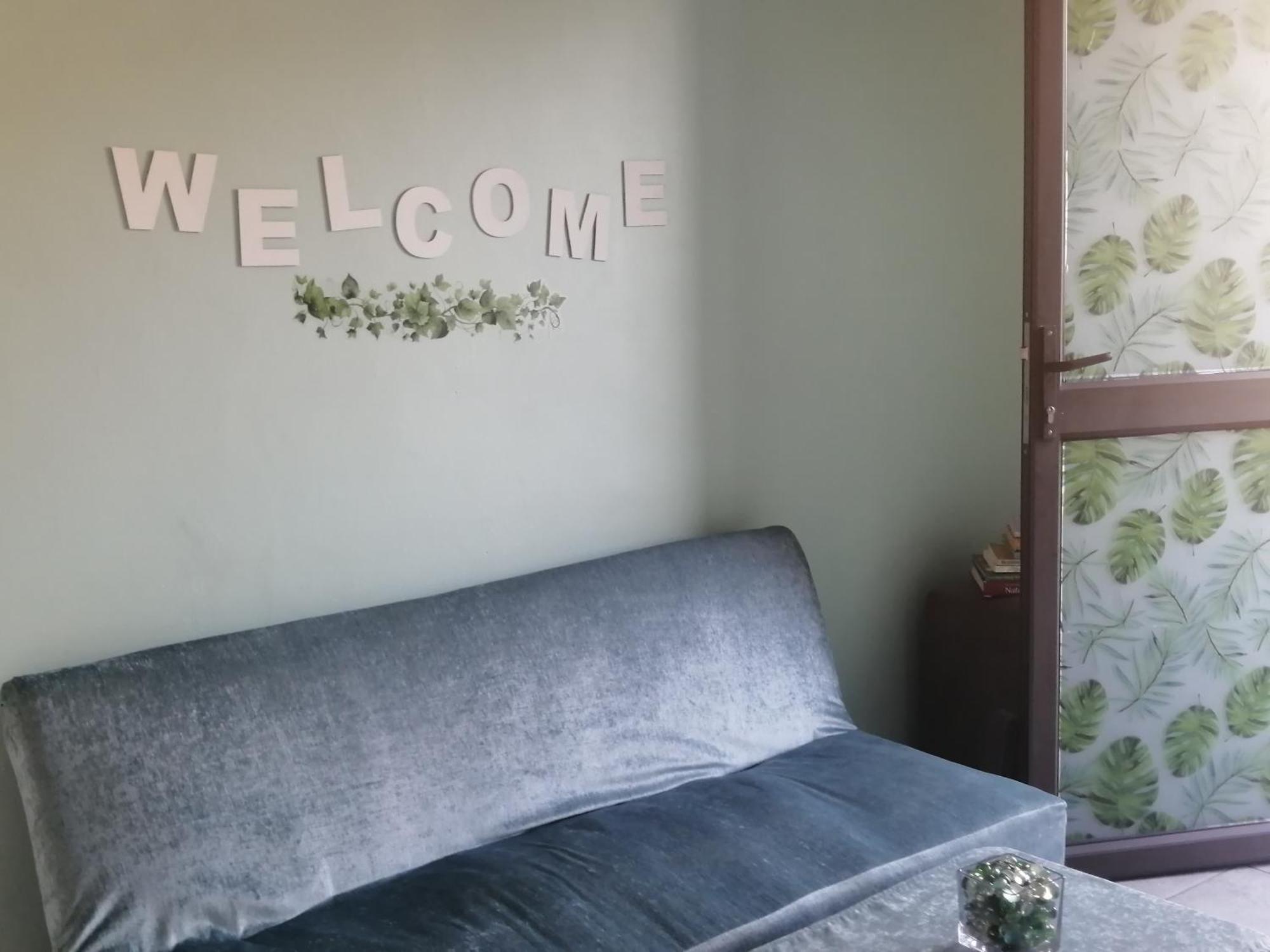 Greenleaf Fully Furnished Separate Entrance Apartment *